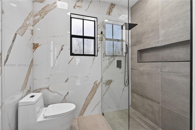 3542 W 93rd Pl, Hialeah, FL 33018