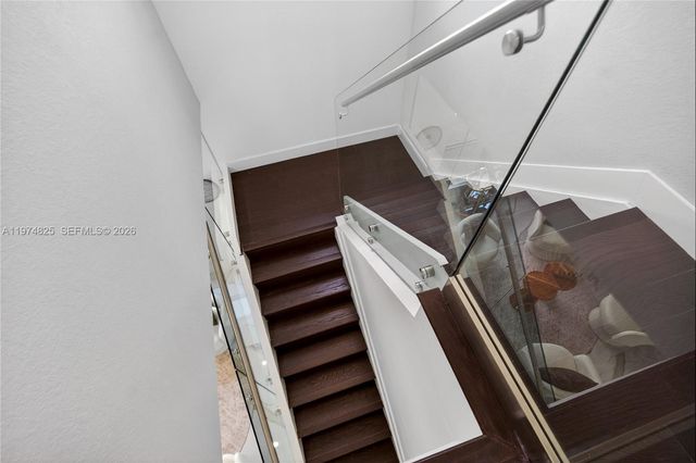 3542 W 93rd Pl, Hialeah, FL 33018