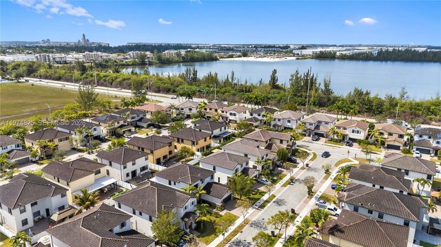 3542 W 93rd Pl, Hialeah, FL 33018