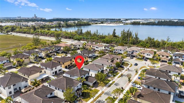 3542 W 93rd Pl, Hialeah, FL 33018