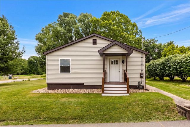 2 Frick St, Charleroi Boro, PA 15432