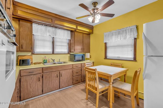 184 Green Street, Woodbridge, NJ 07095