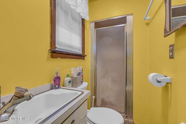 184 Green Street, Woodbridge, NJ 07095