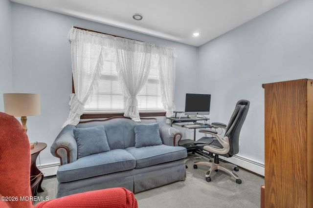 184 Green Street, Woodbridge, NJ 07095