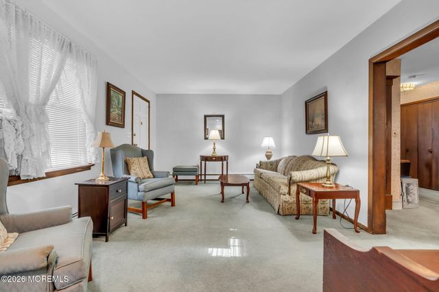 184 Green Street, Woodbridge, NJ 07095