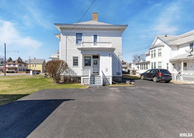 1440 12TH Street, Moline, IL 61265