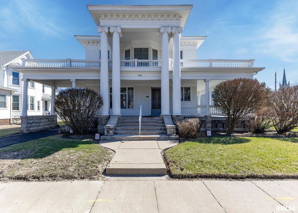 1440 12TH Street, Moline, IL 61265