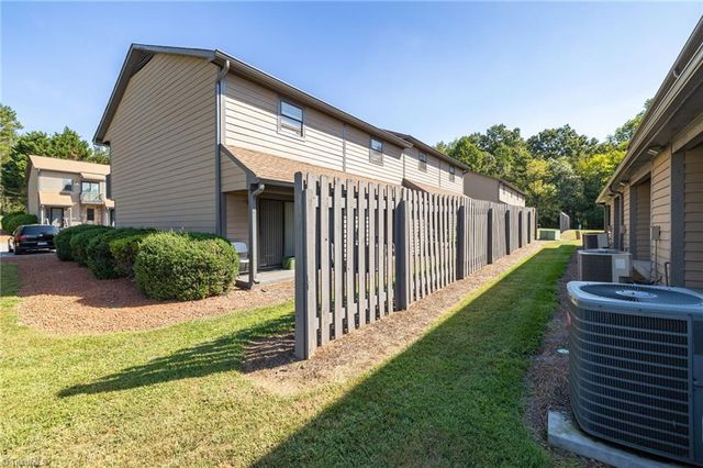 340 Vista Circle, Winston-salem, NC 27106