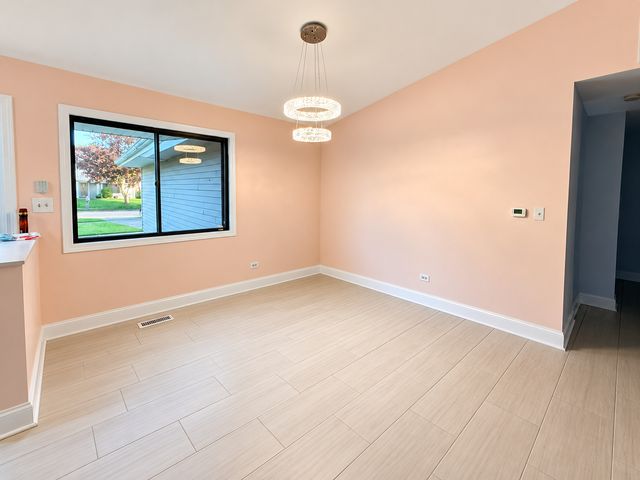 1191 Hialeah Lane, Hanover Park, IL 60133