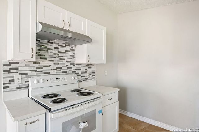 8423 Clear Meadow, Converse, TX 78109