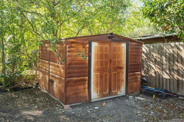 8423 Clear Meadow, Converse, TX 78109