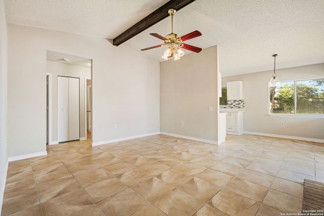 8423 Clear Meadow, Converse, TX 78109