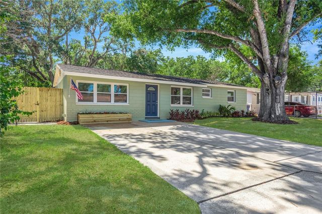 3820 BEECHWOOD BOULEVARD, Tampa, FL 33619