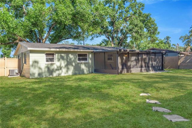 3820 BEECHWOOD BOULEVARD, Tampa, FL 33619