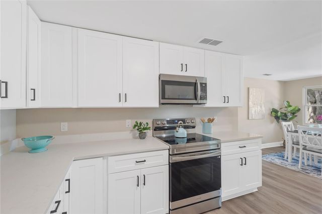 3820 BEECHWOOD BOULEVARD, Tampa, FL 33619