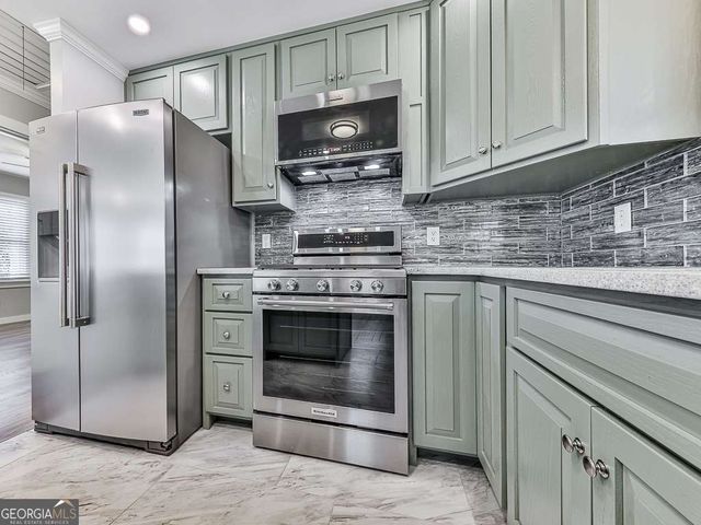 2406 Pine Drive, Kennesaw, GA 30152