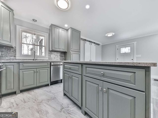 2406 Pine Drive, Kennesaw, GA 30152