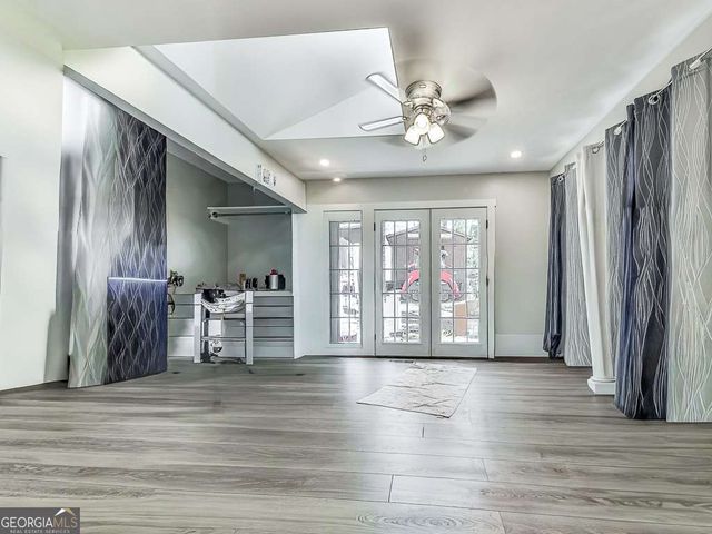 2406 Pine Drive, Kennesaw, GA 30152