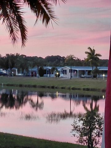 500 Thames Bluff Ridge 24, Fort Pierce, FL 34982