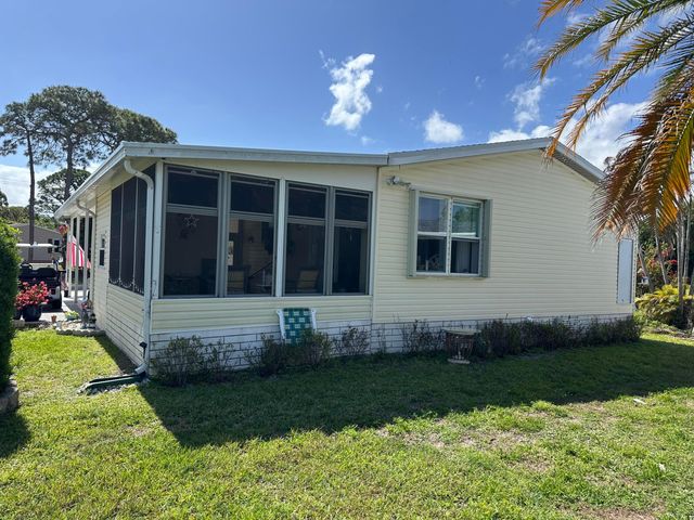 500 Thames Bluff Ridge 24, Fort Pierce, FL 34982