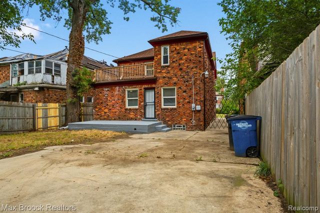 17553 Roselawn Street, Detroit, MI 48221
