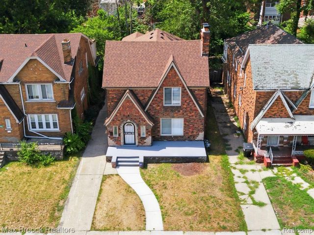 17553 Roselawn Street, Detroit, MI 48221