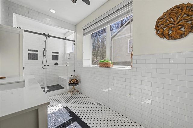 52 G Street, Lake Lotawana, MO 64086