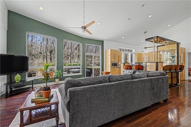 52 G Street, Lake Lotawana, MO 64086