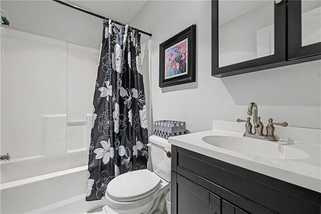 52 G Street, Lake Lotawana, MO 64086