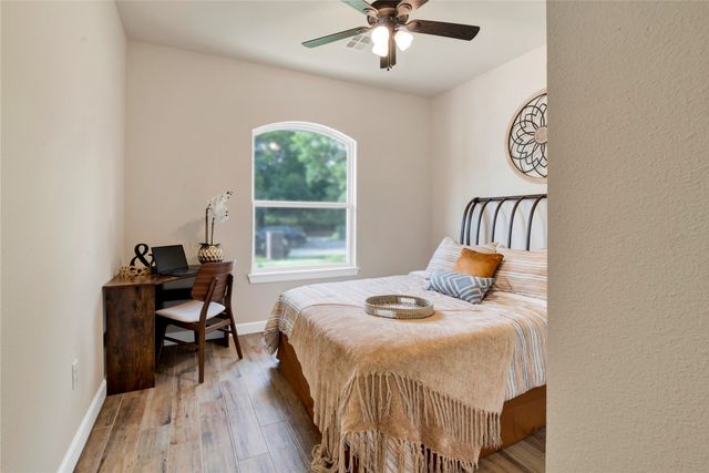 546 E Seminole Place, Tulsa, OK 74106