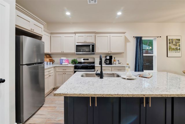 546 E Seminole Place, Tulsa, OK 74106