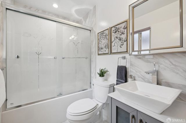 1 Cape Breton Court, Pacifica, CA 94044