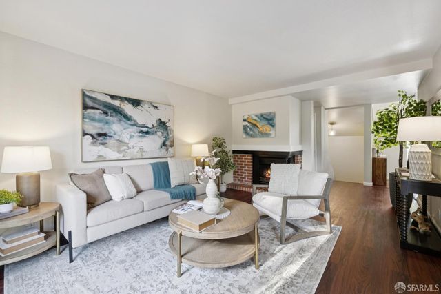 1 Cape Breton Court, Pacifica, CA 94044