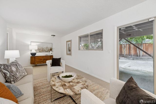 1 Cape Breton Court, Pacifica, CA 94044