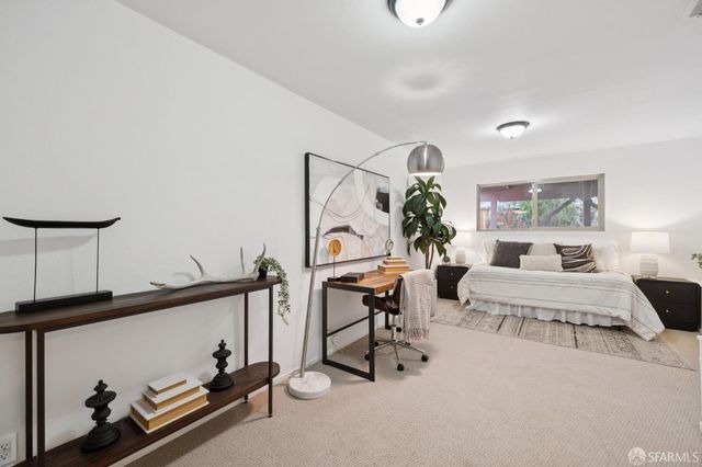 1 Cape Breton Court, Pacifica, CA 94044