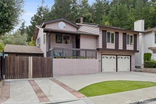 1 Cape Breton Court, Pacifica, CA 94044