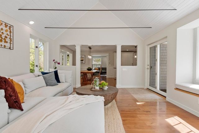 16 Hastings Rd, Lexington, MA 02421