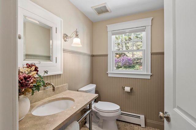 16 Hastings Rd, Lexington, MA 02421