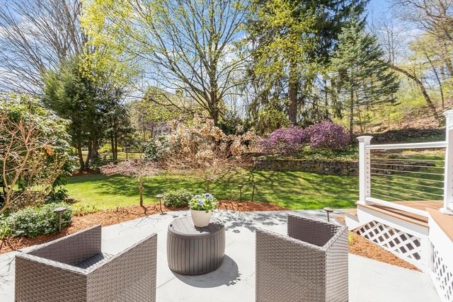 16 Hastings Rd, Lexington, MA 02421