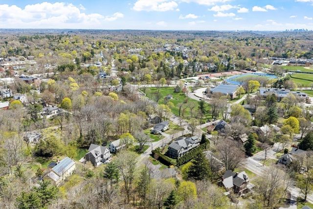 16 Hastings Rd, Lexington, MA 02421