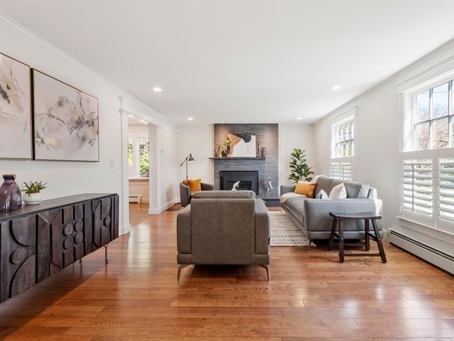 16 Hastings Rd, Lexington, MA 02421
