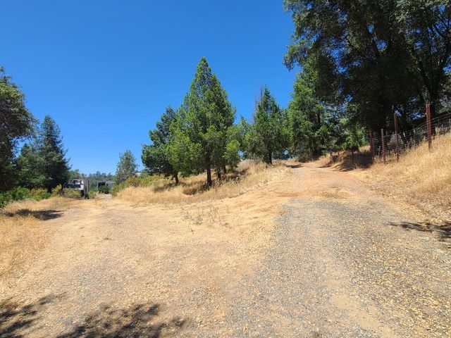4017 Bright Hope Mine Rd, Placerville, CA 95667