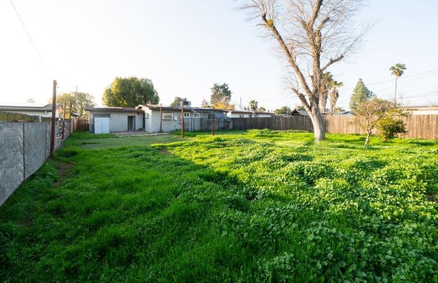 6364 N San Pablo Avenue, Fresno, CA 93704