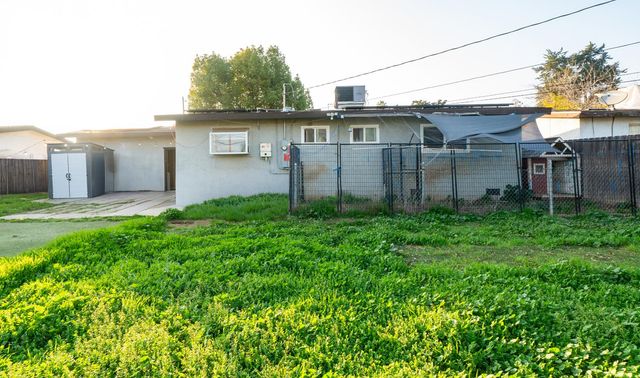 6364 N San Pablo Avenue, Fresno, CA 93704