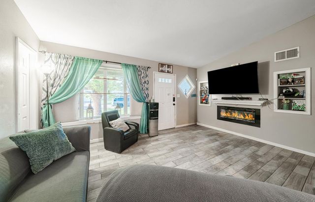 6364 N San Pablo Avenue, Fresno, CA 93704