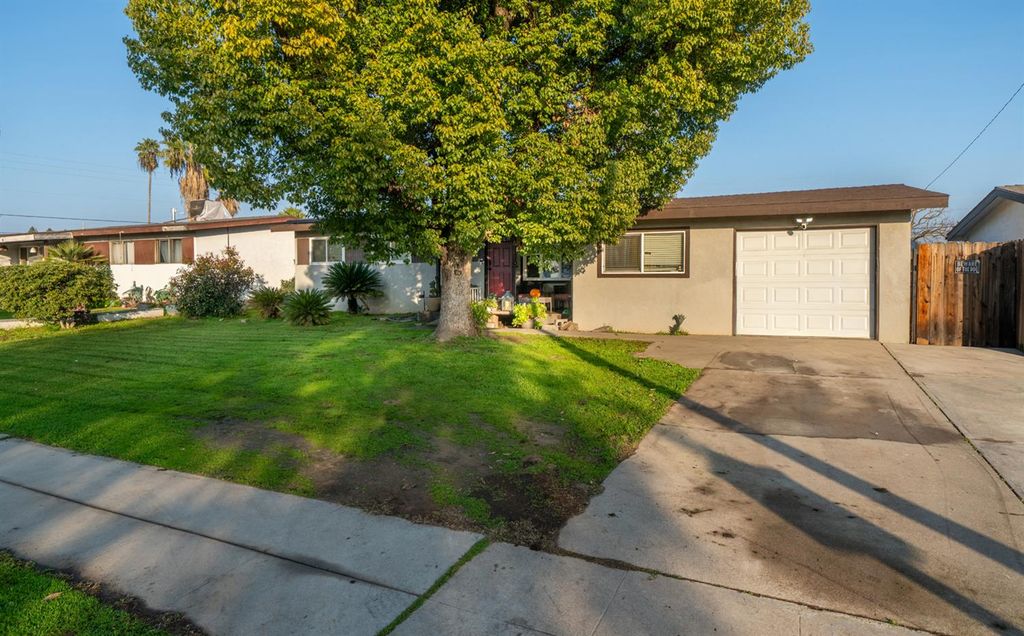 Image 3 of property listing at 6364 N San Pablo Avenue, Fresno, CA 93704