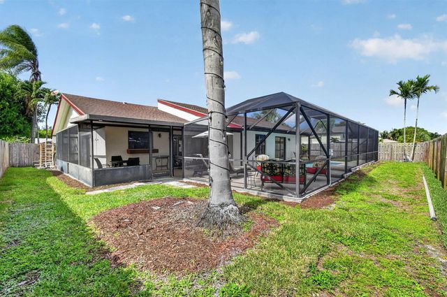 12260 Old Country Road S, Wellington, FL 33414