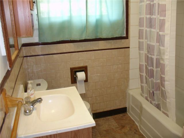 823 S Savage Street, Independence, MO 64050