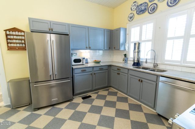 115 W Franklin Street, Youngsville, NC 27596