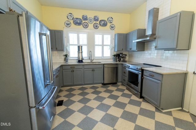 115 W Franklin Street, Youngsville, NC 27596